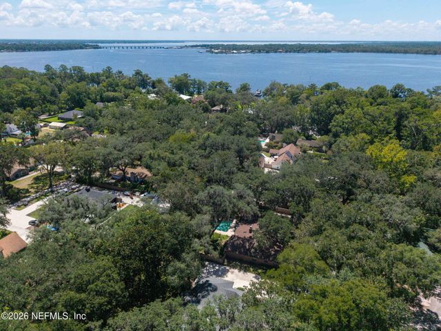 2591 EAGLE BAY Drive, Orange Park, FL 32073