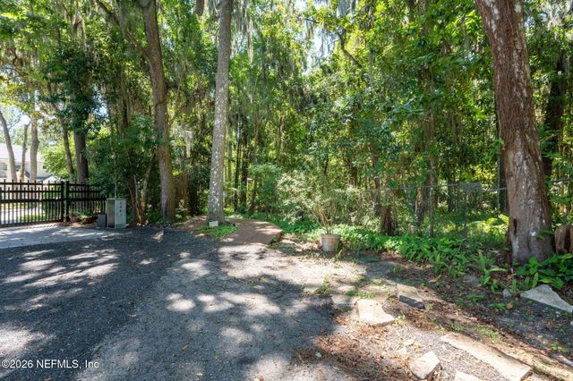 2591 EAGLE BAY Drive, Orange Park, FL 32073