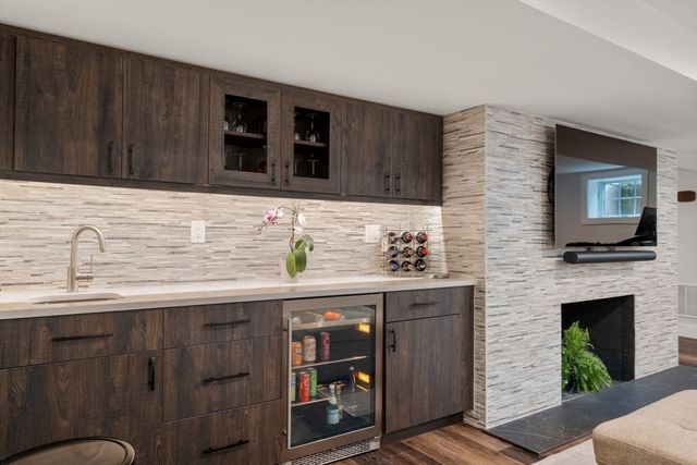 100 Village Hill Road, Belmont, MA 02478