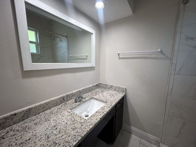 111 S Wood Street, Ferris, TX 75125