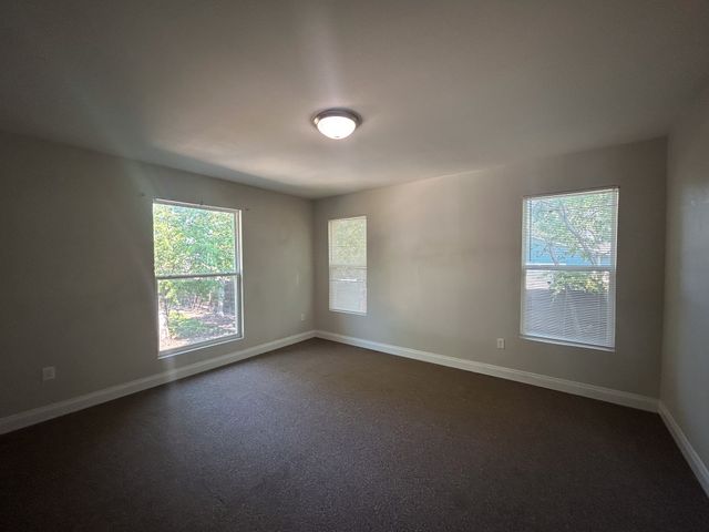 111 S Wood Street, Ferris, TX 75125