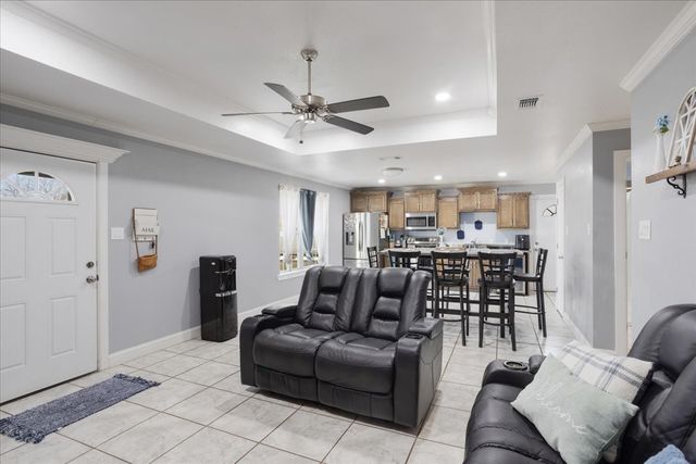 1122 S Hazelwood, Sherman, TX 75090