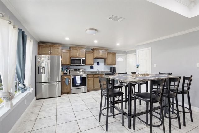 1122 S Hazelwood, Sherman, TX 75090