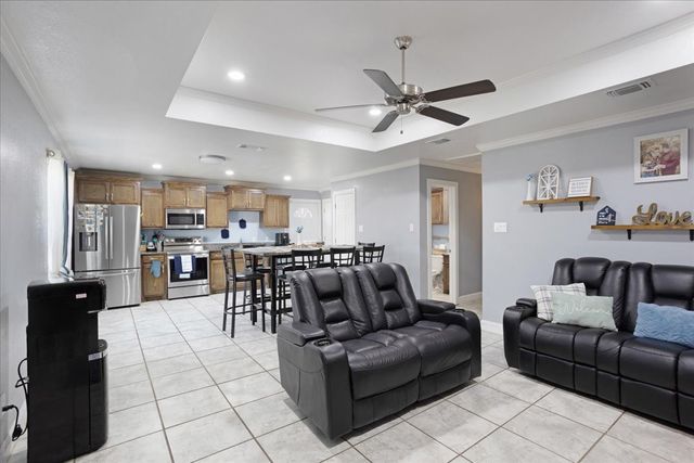 1122 S Hazelwood, Sherman, TX 75090