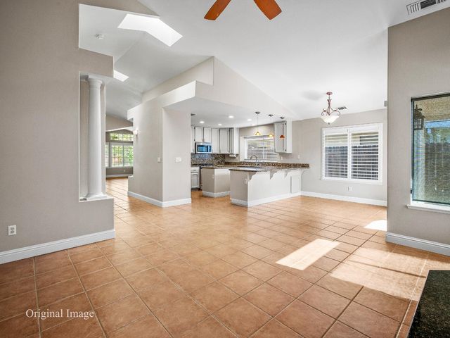 7104 Beaver Falls Way, Elk Grove, CA 95758