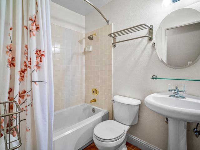 7104 Beaver Falls Way, Elk Grove, CA 95758