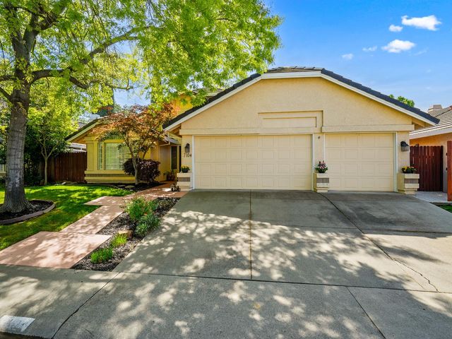 7104 Beaver Falls Way, Elk Grove, CA 95758