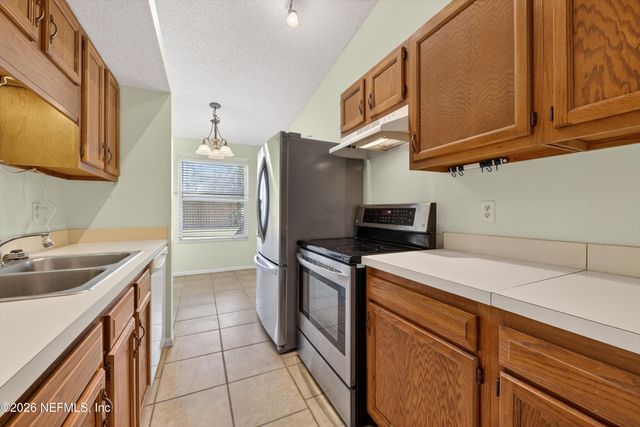 14203 HAMPTON FALLS Drive N, Jacksonville, FL 32224