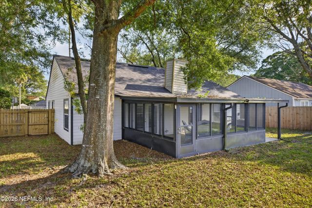 14203 HAMPTON FALLS Drive N, Jacksonville, FL 32224