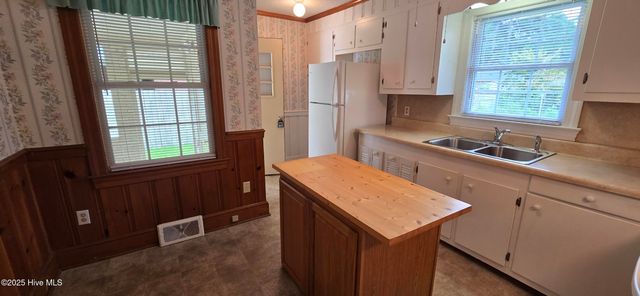 209 Harmony Street, Greenville, NC 27834