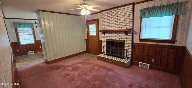 209 Harmony Street, Greenville, NC 27834