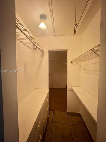 2746 Johnson Street W, Hollywood, FL 33020