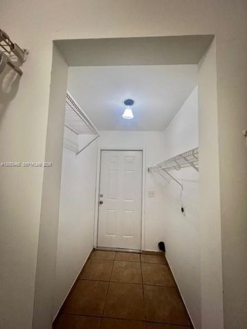 2746 Johnson Street W, Hollywood, FL 33020