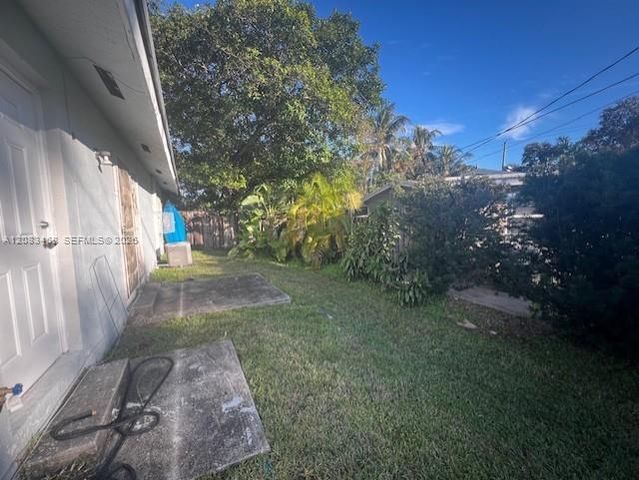 2746 Johnson Street W, Hollywood, FL 33020