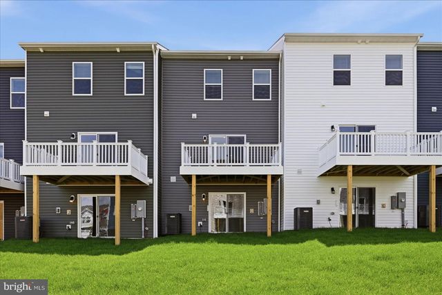 122 BOWERS ST, Stephens City, VA 22655