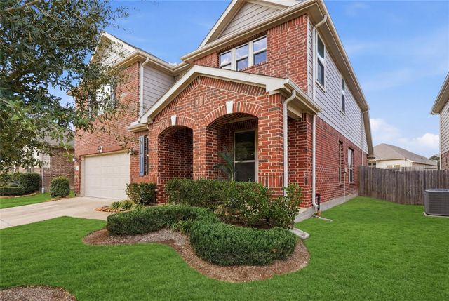 3912 Eagle Nest Lake Lane, Magnolia, TX 77354