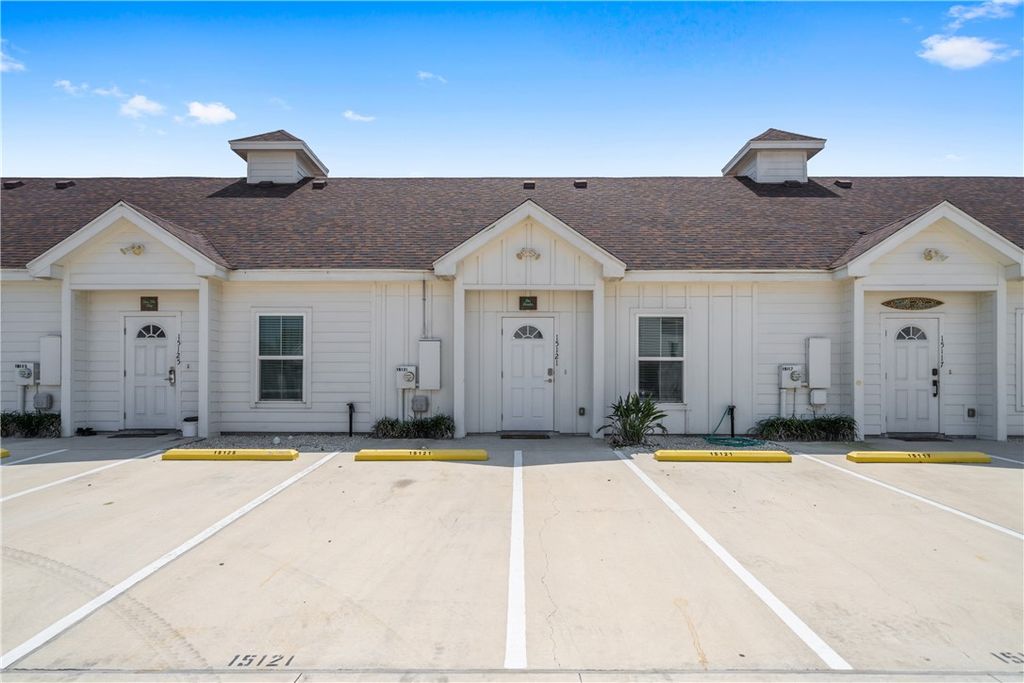 15121 Kokomo Dr, Corpus Christi, TX 78418 — photo 2