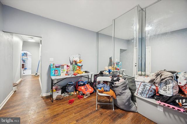 4928 W THOMPSON ST, Philadelphia, PA 19131