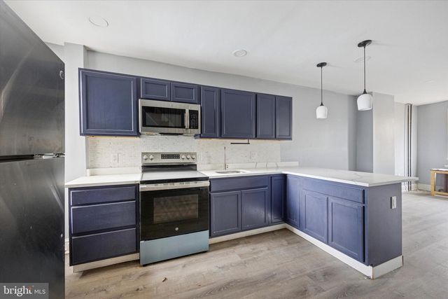 4928 W THOMPSON ST, Philadelphia, PA 19131