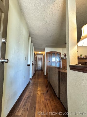 4517 S Gum Avenue, Broken Arrow, OK 74011