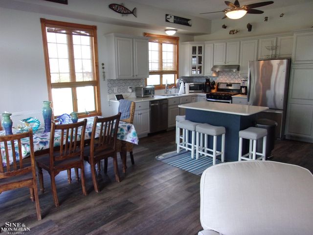 7258 Bedore Highway, Harsens Island, MI 48028