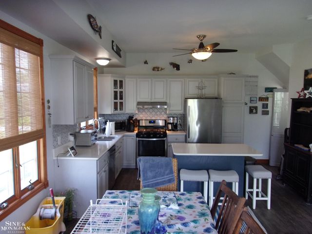 7258 Bedore Highway, Harsens Island, MI 48028