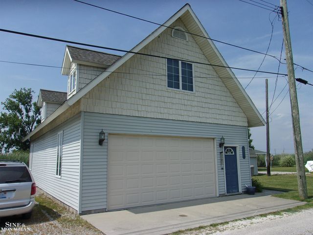 7258 Bedore Highway, Harsens Island, MI 48028