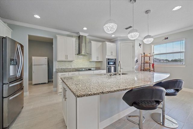 604 BISHOP BAY LOOP, Apopka, FL 32712