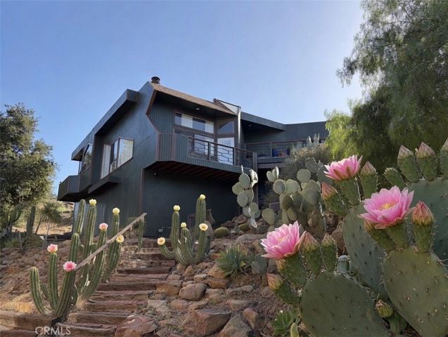 8742 Azul, West Hills, CA 91304