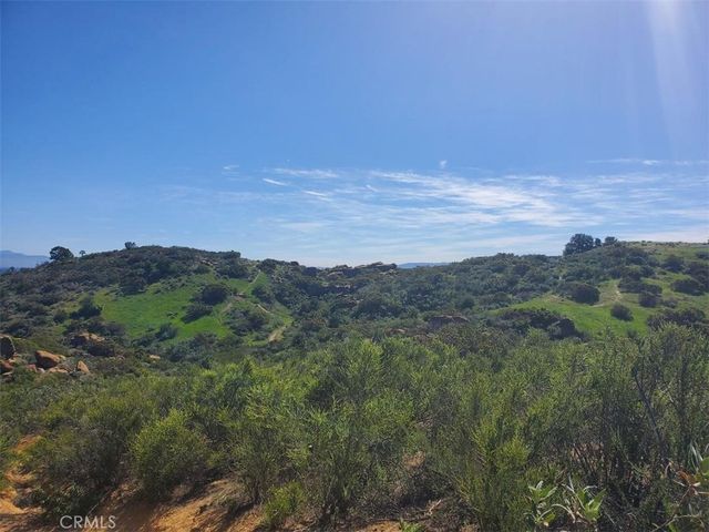 8742 Azul, West Hills, CA 91304
