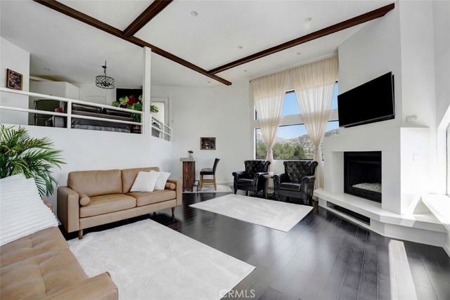 8742 Azul, West Hills, CA 91304
