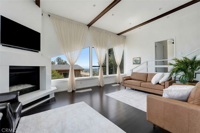 8742 Azul, West Hills, CA 91304