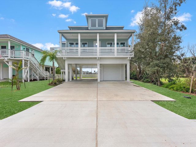 3903 Pirates Beach Circle, Galveston, TX 77554