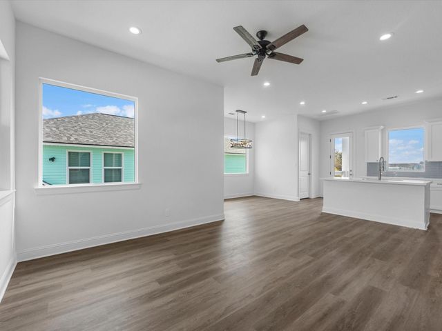 3903 Pirates Beach Circle, Galveston, TX 77554