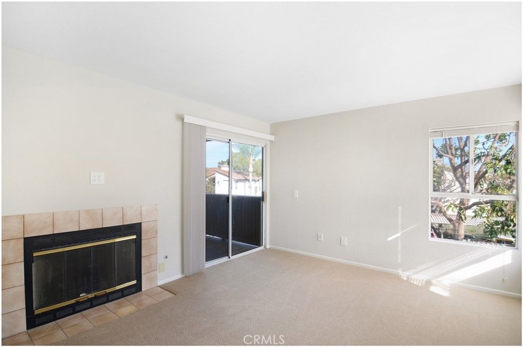 Image 4 of property listing at 52 Corniche Dr. G, Dana Point, CA 92629