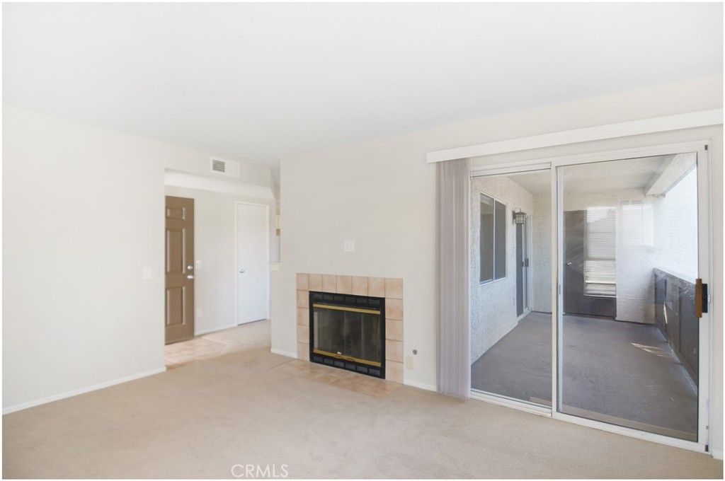 Image 5 of property listing at 52 Corniche Dr. G, Dana Point, CA 92629