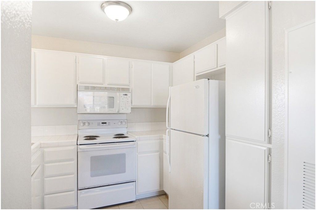 Image 7 of property listing at 52 Corniche Dr. G, Dana Point, CA 92629