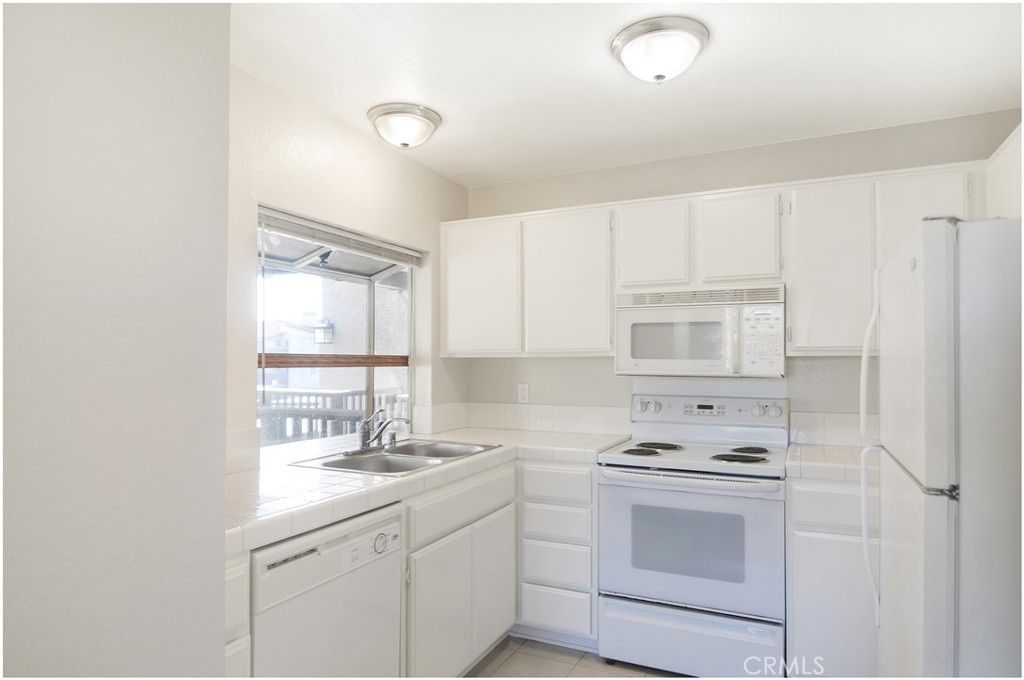 Image 8 of property listing at 52 Corniche Dr. G, Dana Point, CA 92629