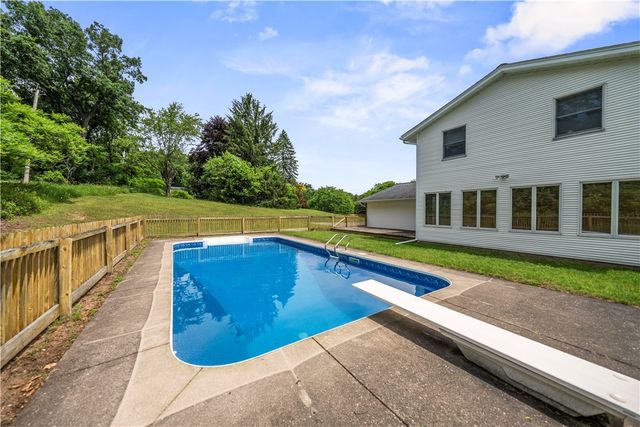 7374 Trillium Trail, Victor, NY 14564