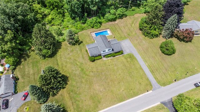7374 Trillium Trail, Victor, NY 14564