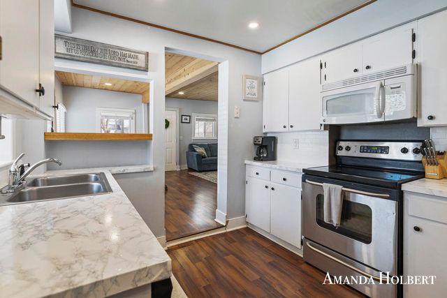 622 N Washington Street, Lowell, MI 49331