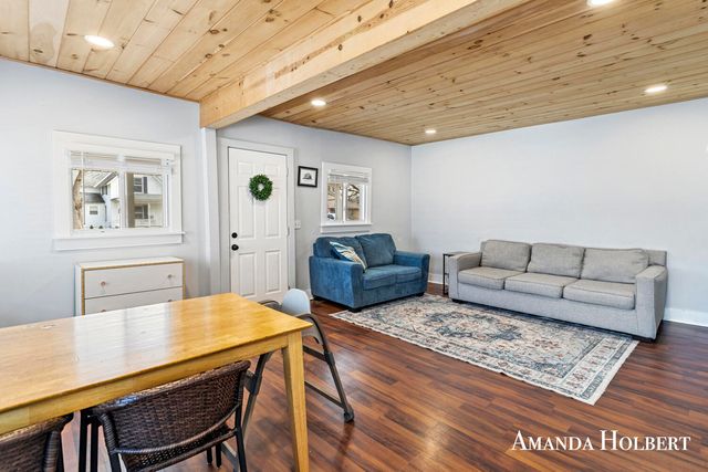 622 N Washington Street, Lowell, MI 49331