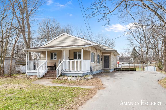 622 N Washington Street, Lowell, MI 49331