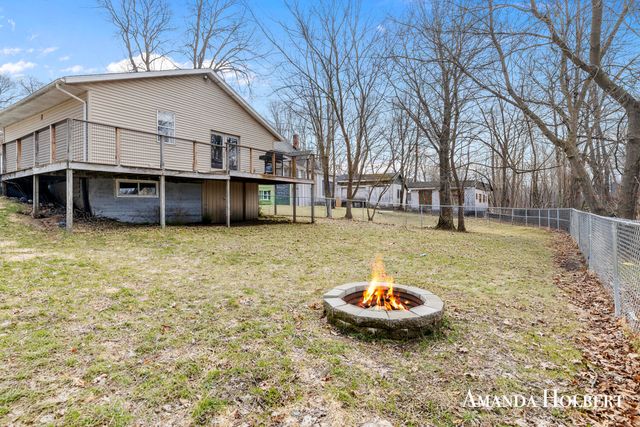 622 N Washington Street, Lowell, MI 49331