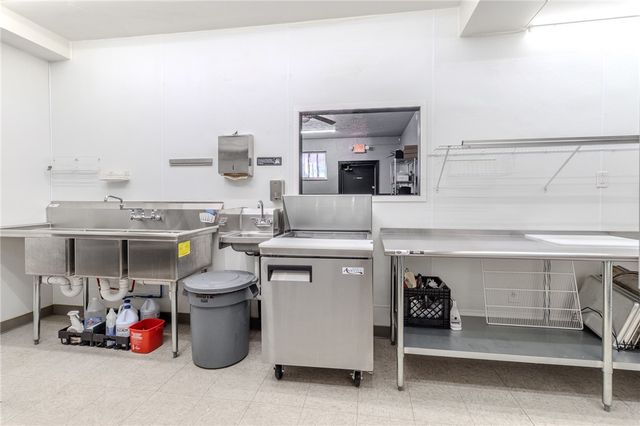 825 5th Ave, East Mckeesport, PA 15035