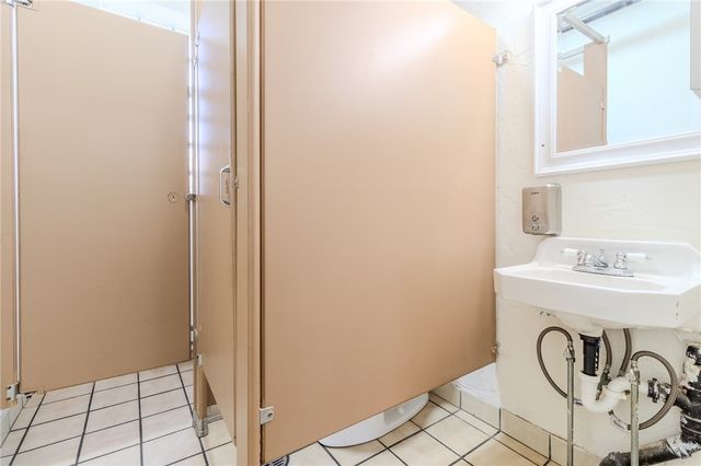 825 5th Ave, East Mckeesport, PA 15035