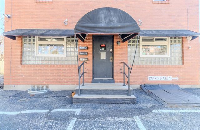 825 5th Ave, East Mckeesport, PA 15035