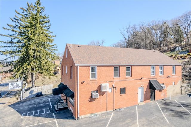 825 5th Ave, East Mckeesport, PA 15035