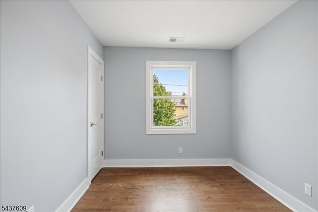 336 E 1St St, Clifton City, NJ 07011