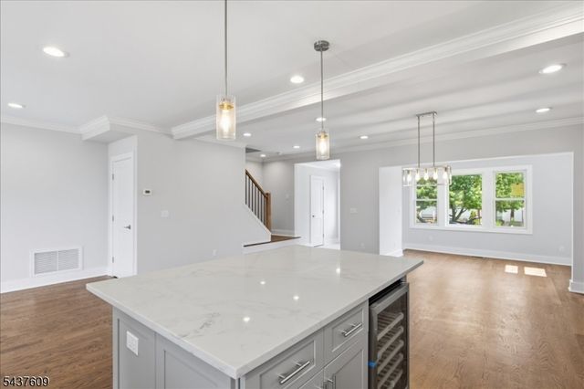 336 E 1St St, Clifton City, NJ 07011